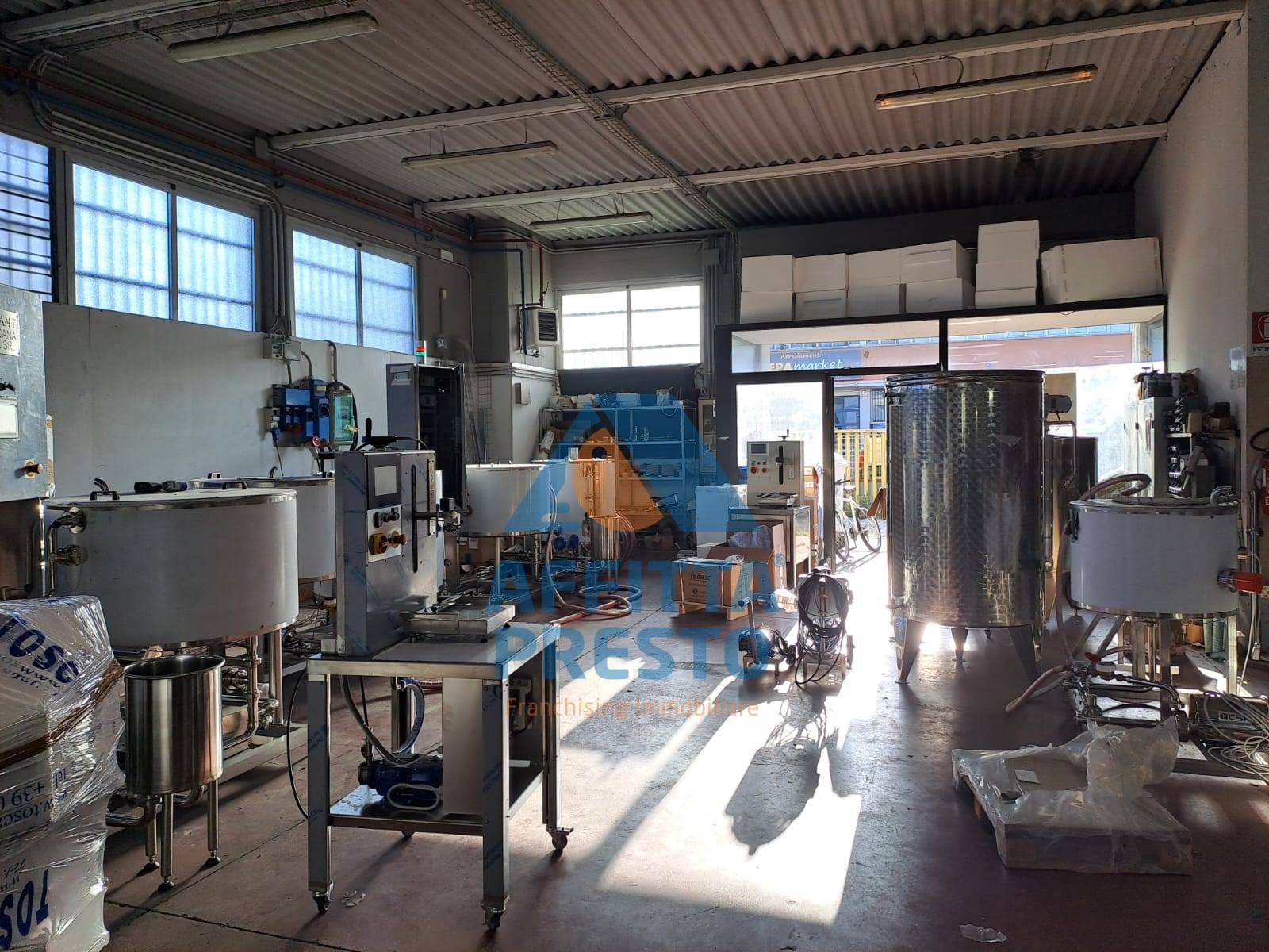 Fondo Artigianale in affitto a Empoli