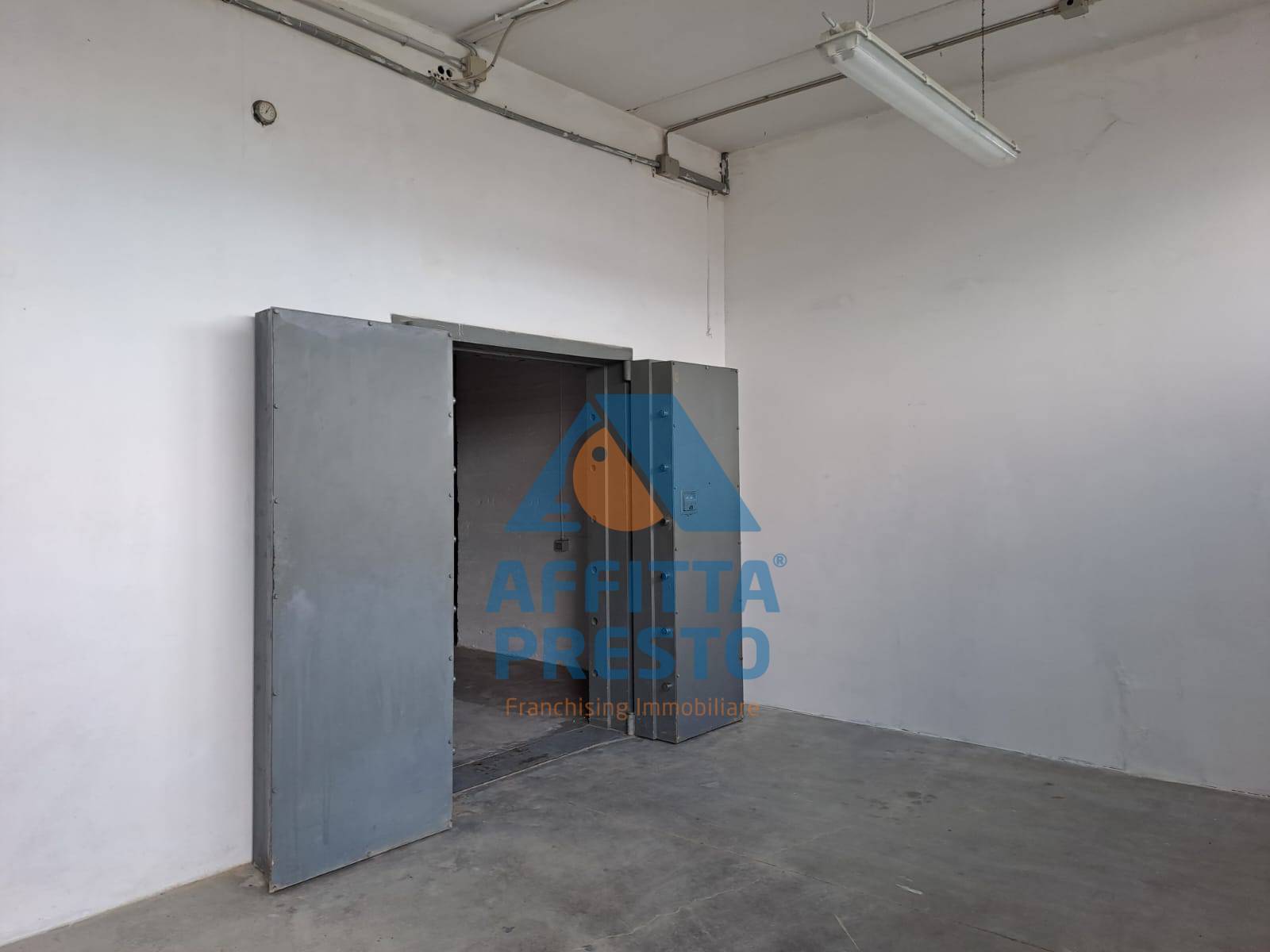 Deposito in affitto a Vinci, Streda