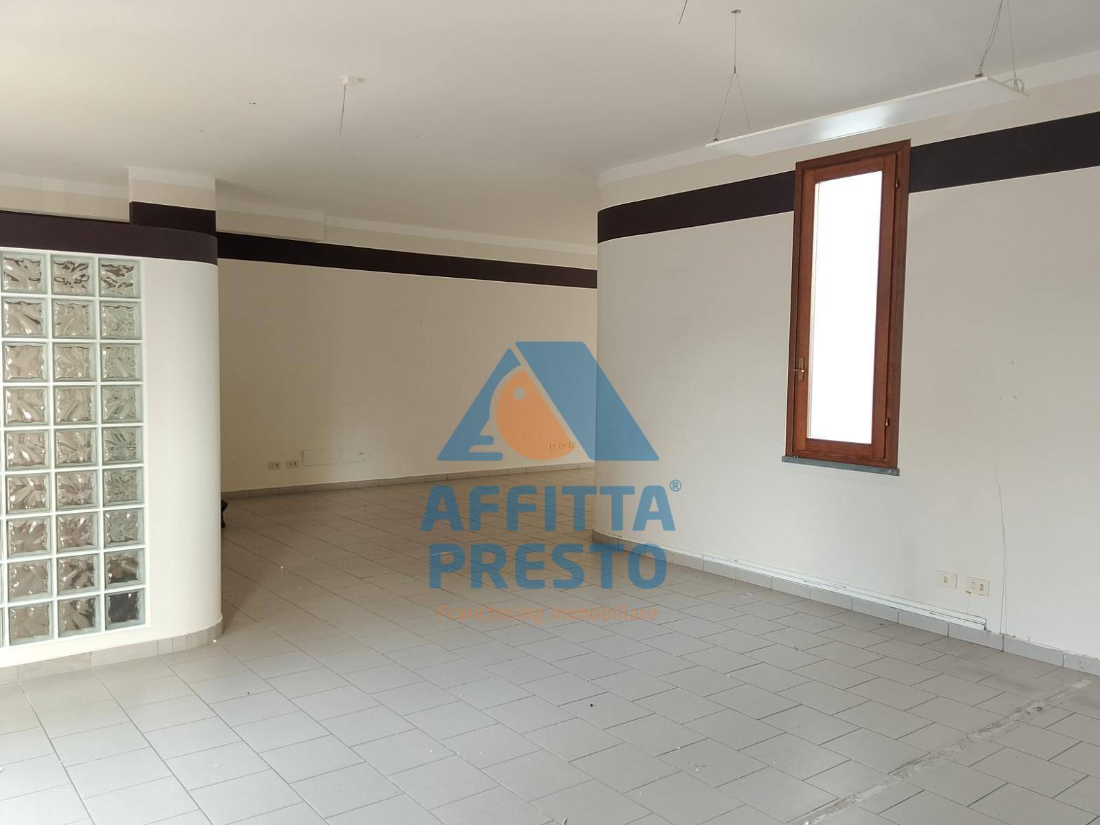 Fondo Commerciale in affitto a Empoli