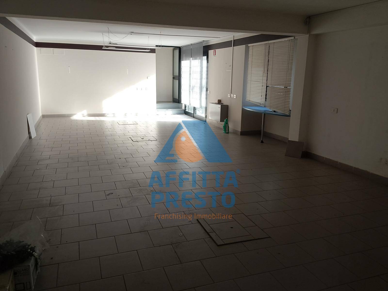 Fondo Commerciale in affitto a Empoli