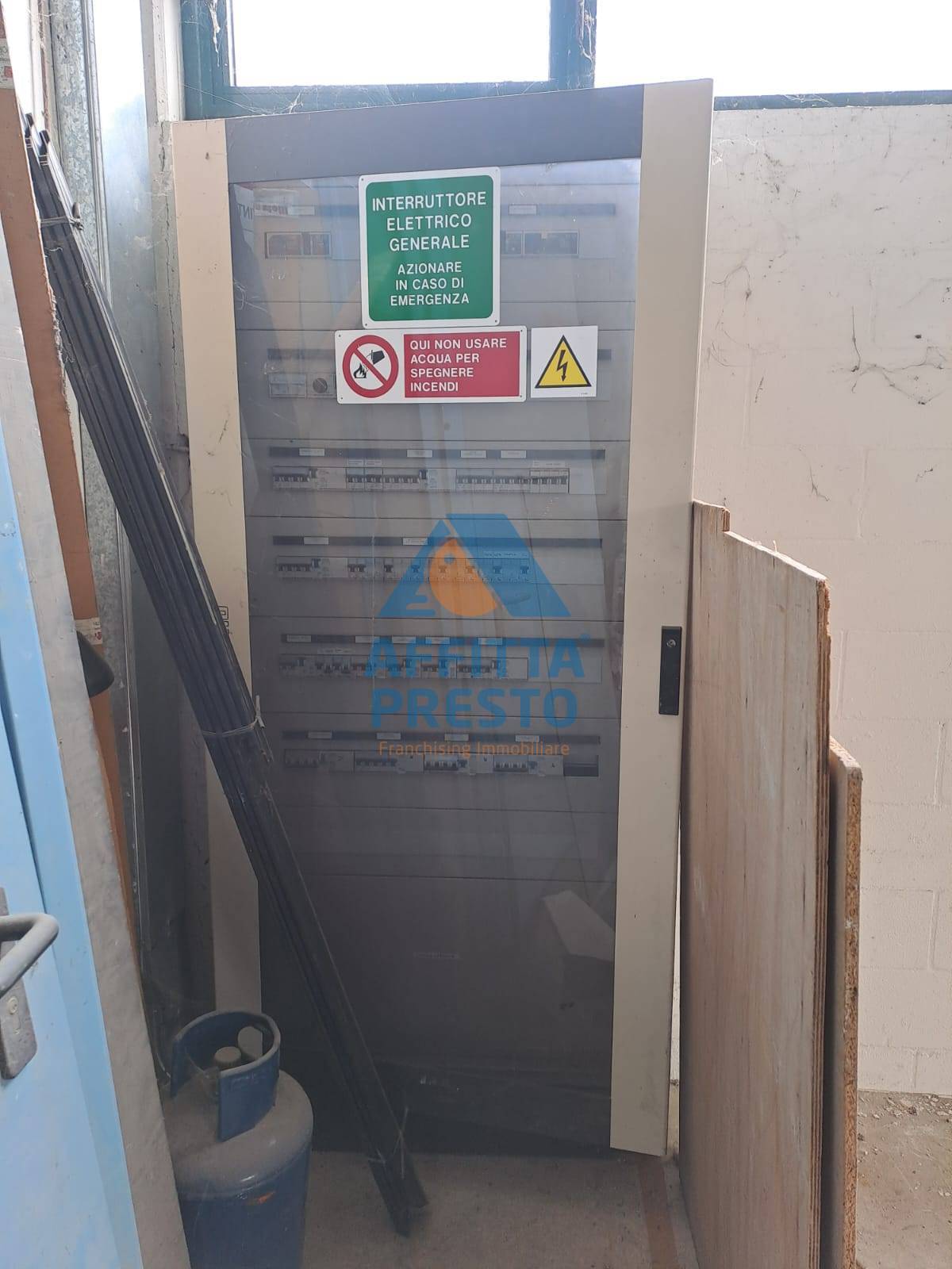 Laboratorio Artigianale in affitto a Empoli