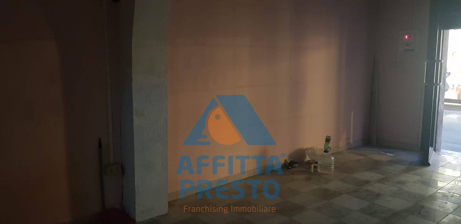 Negozio in affitto a Empoli