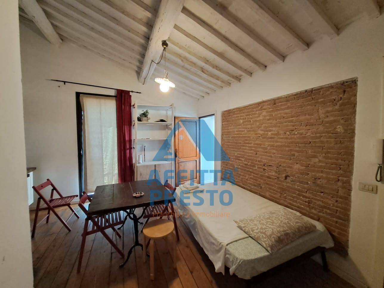 Attico/Mansarda in affitto a Pontedera, Centro