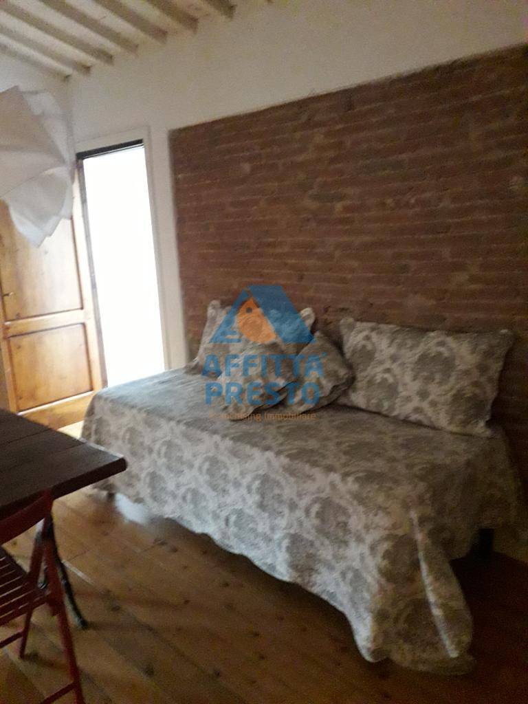 Attico/Mansarda in affitto a Pontedera, Centro