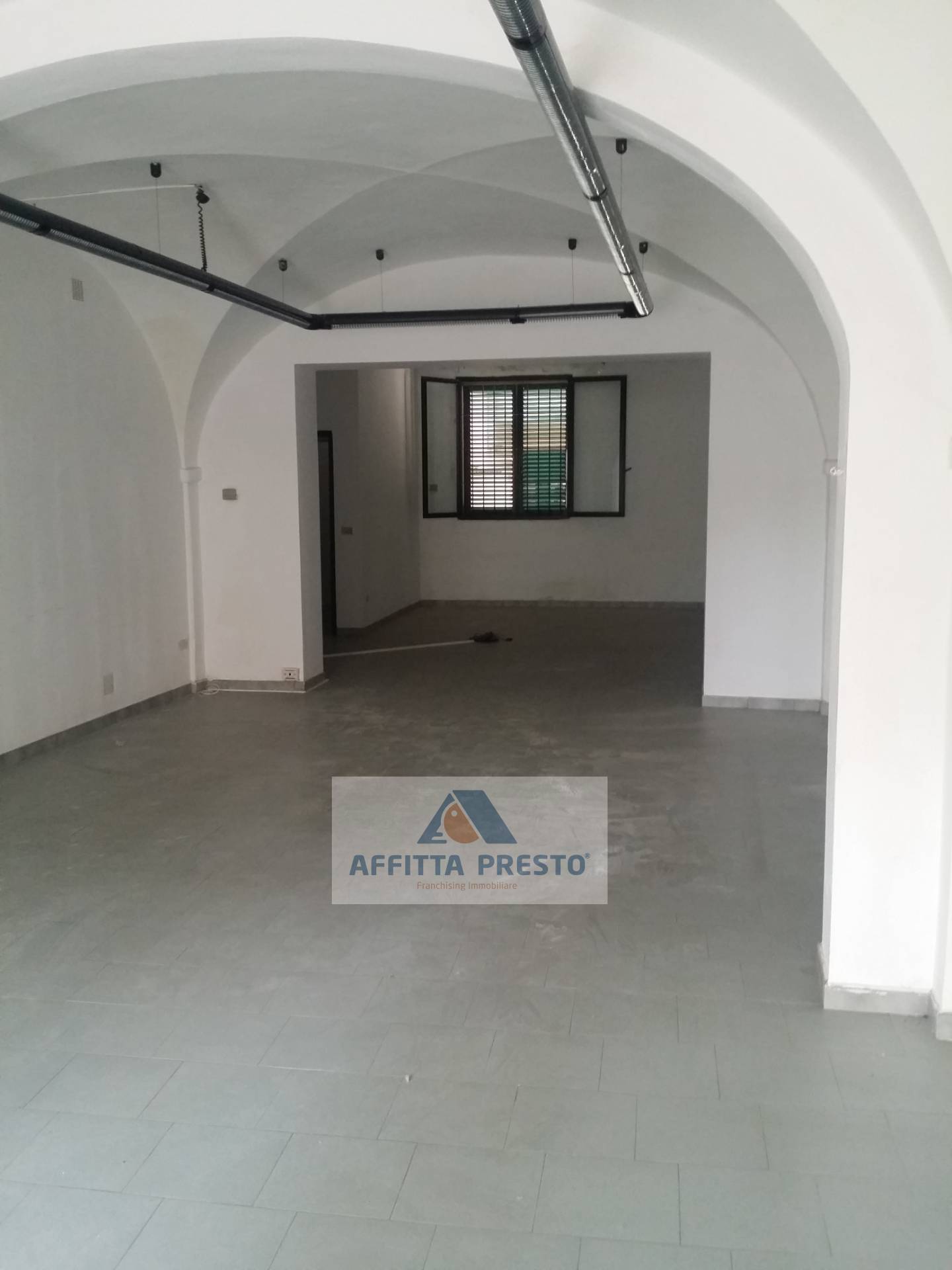 Fondo Commerciale in affitto a Montelupo Fiorentino