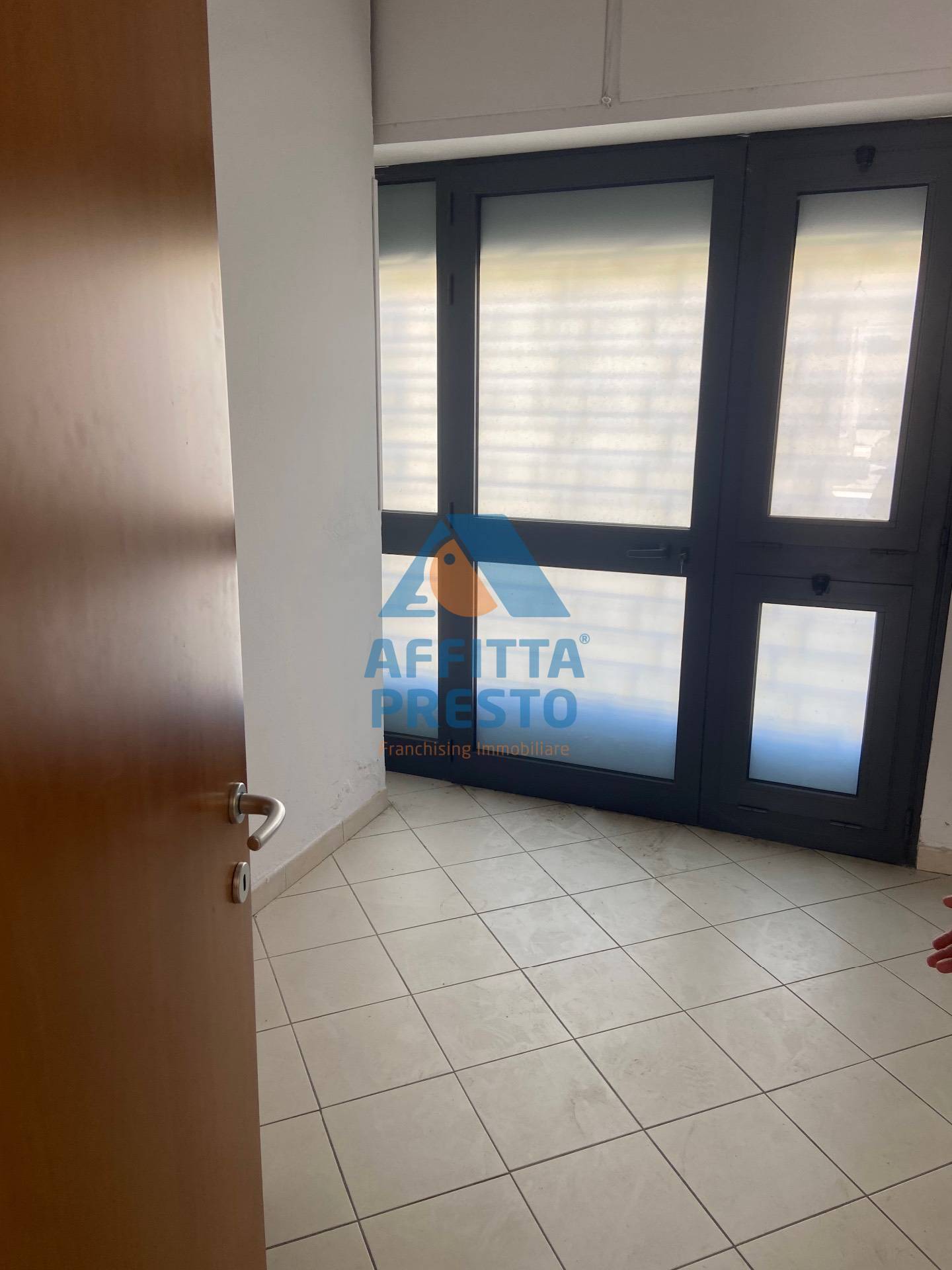 Fondo Commerciale in affitto a Empoli