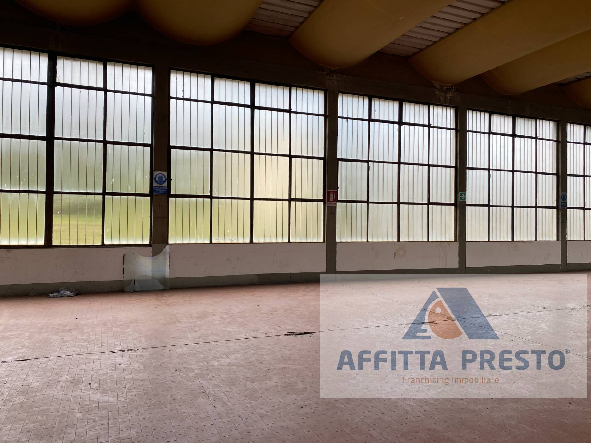 Fondo Commerciale in affitto a Cerreto Guidi