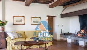 Casa indipendente in affitto a Lastra a Signa