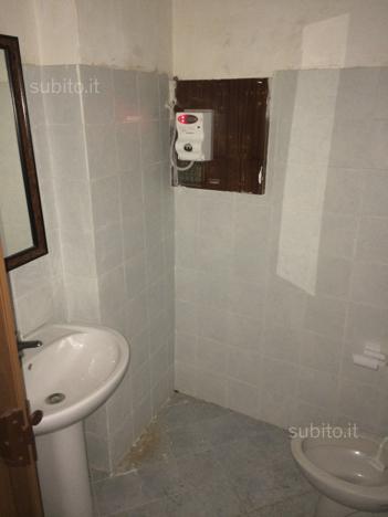 Fondo Commerciale in affitto a Santa Croce sull'Arno