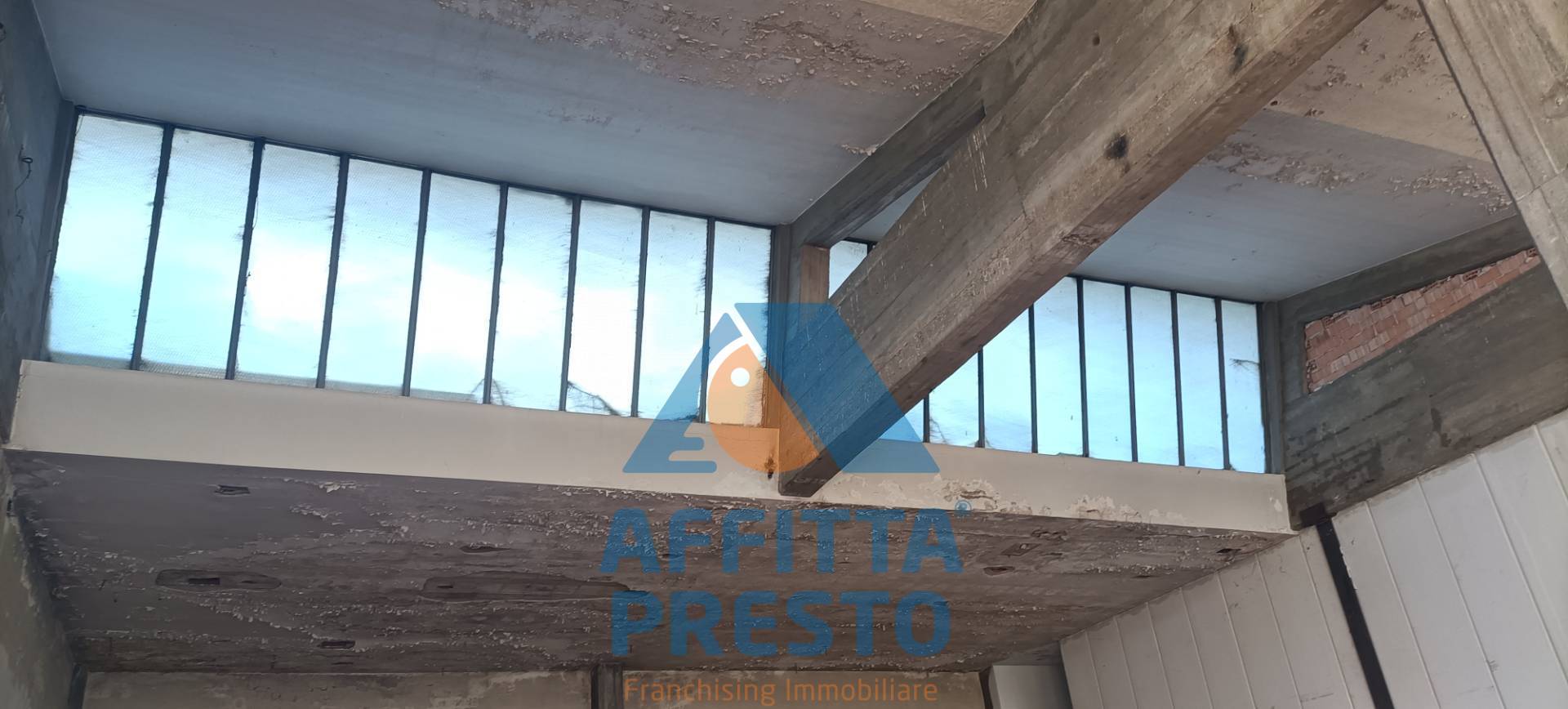 Fondo Artigianale in affitto a Empoli, Marcignana