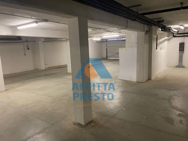 Garage in affitto a Empoli, Stadio