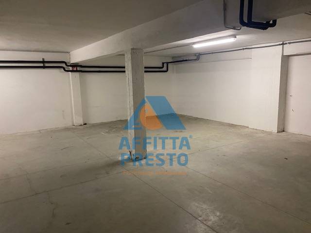 Garage in affitto a Empoli, Stadio