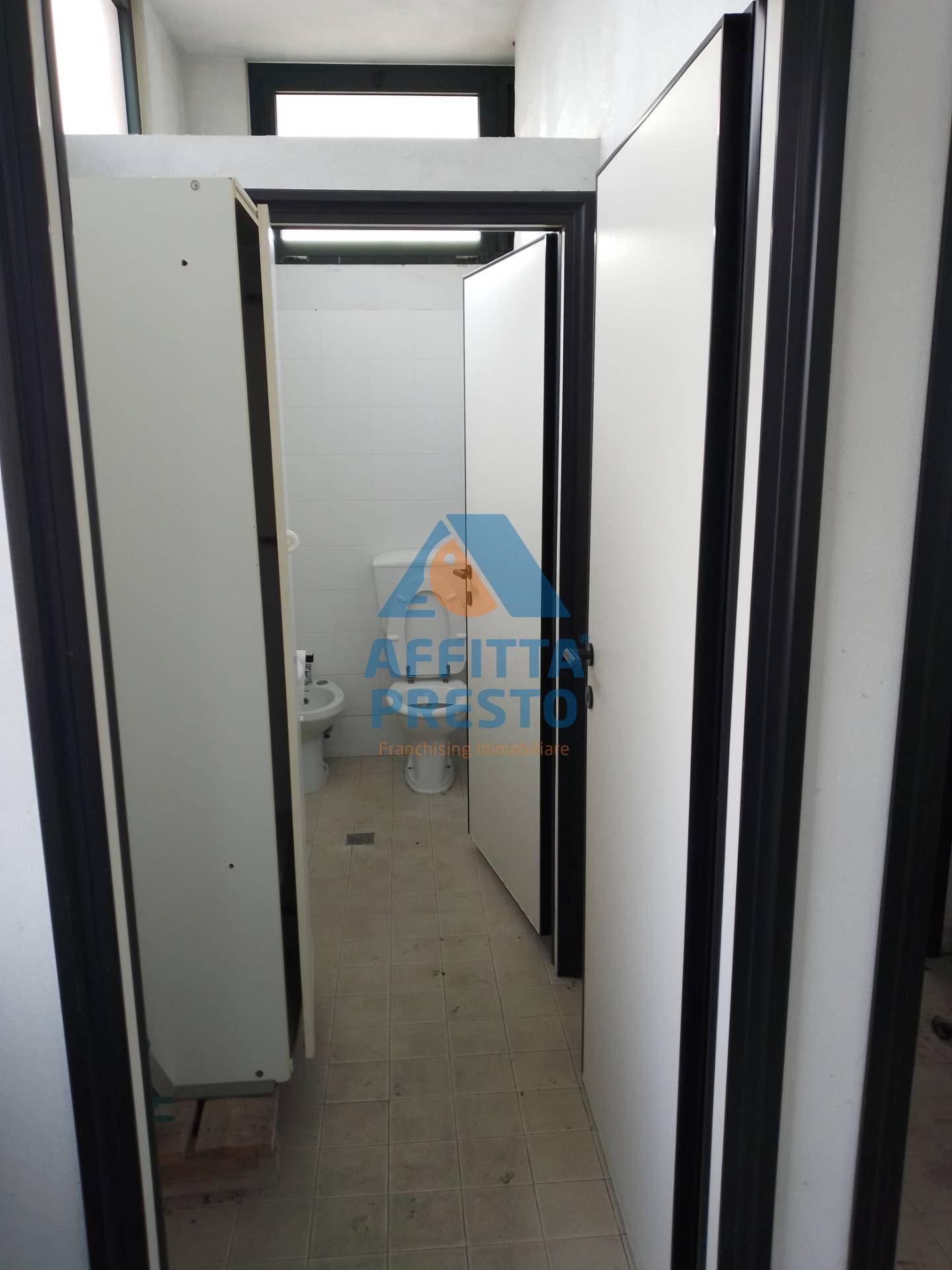 Fondo Artigianale in vendita a Cerreto Guidi, Bassa