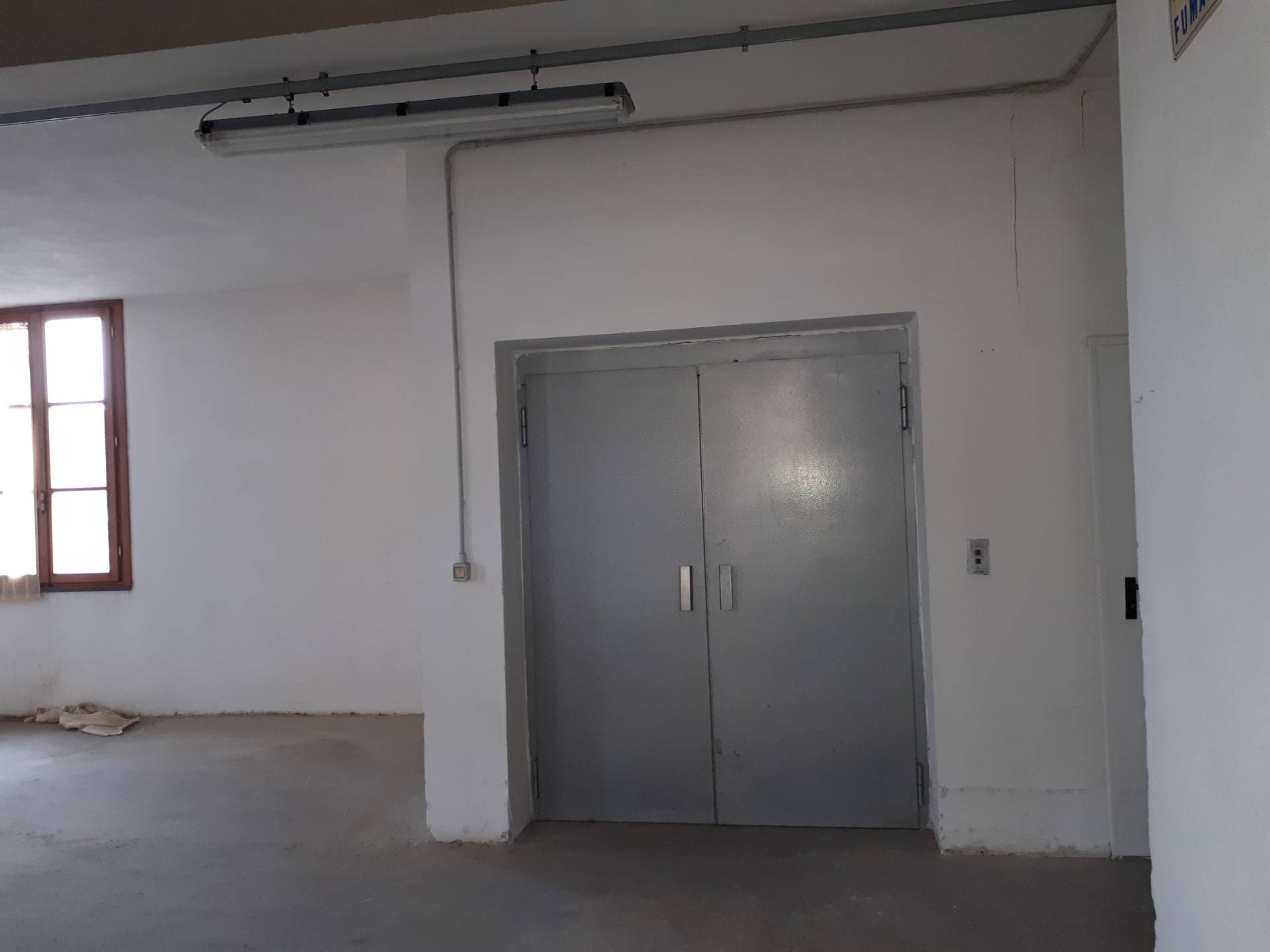 Capannone in affitto a Santa Croce sull'Arno