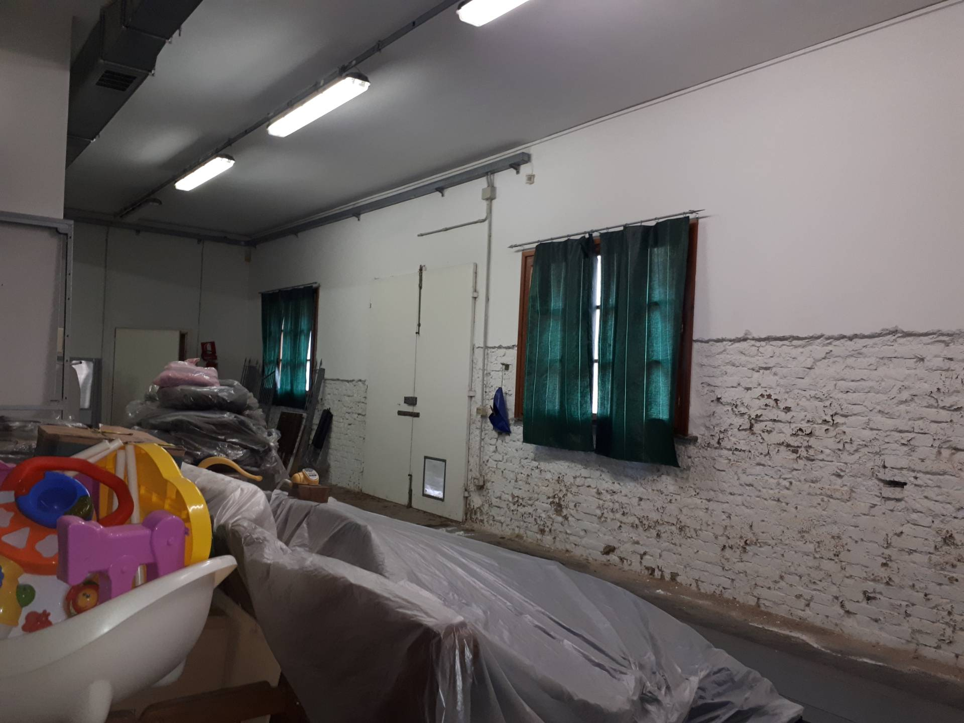 Capannone in affitto a Santa Croce sull'Arno