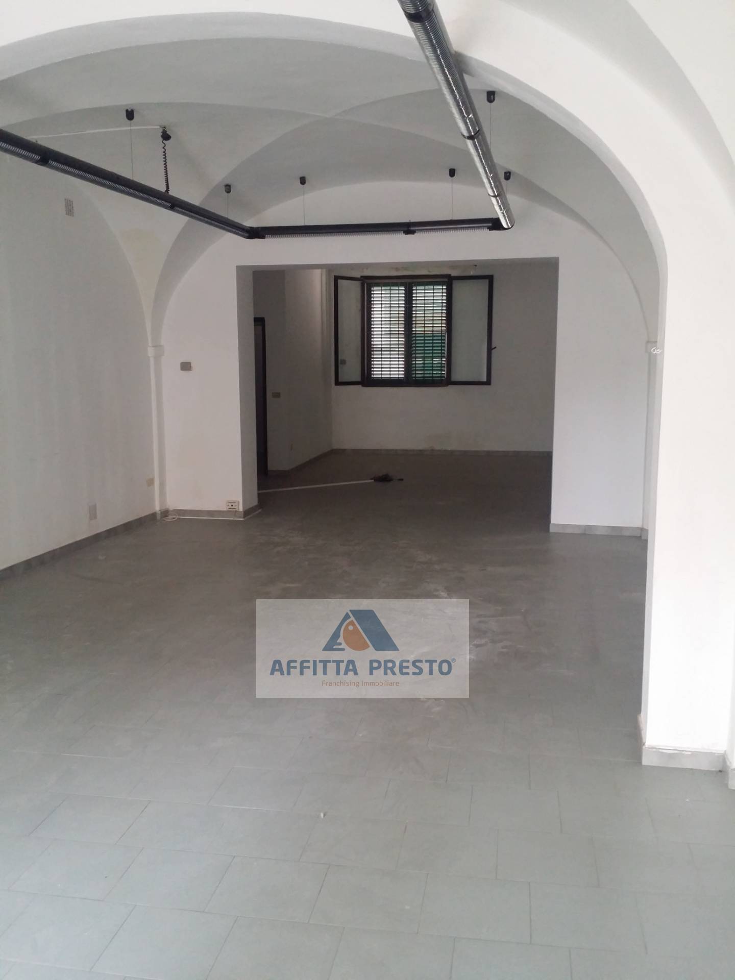 Fondo Commerciale in affitto a Montelupo Fiorentino