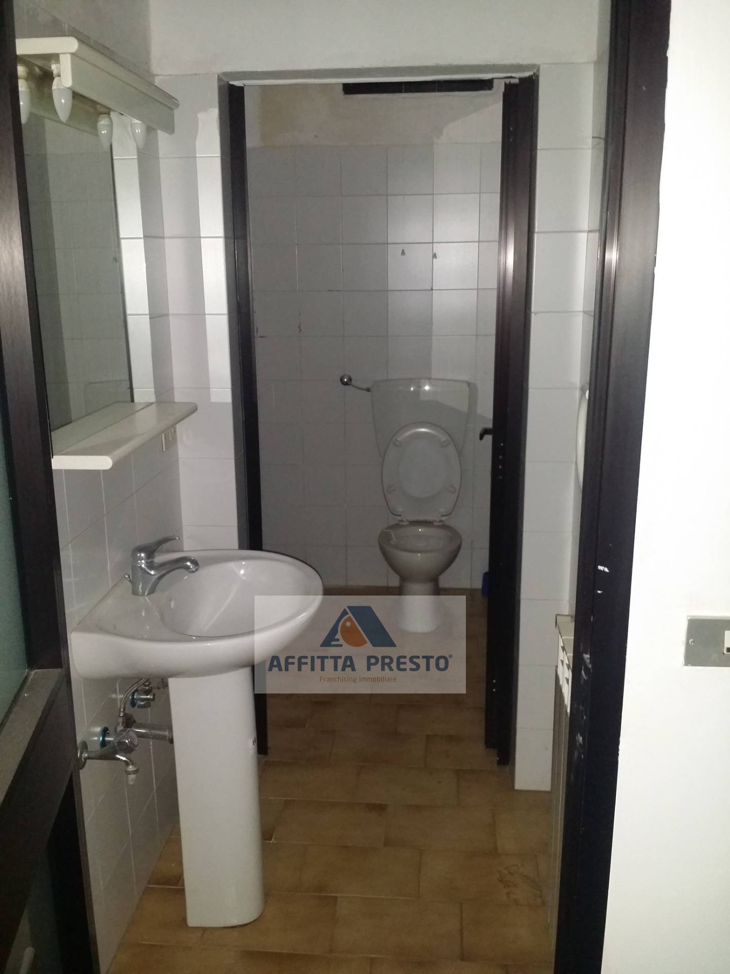 Fondo Commerciale in affitto a Montelupo Fiorentino