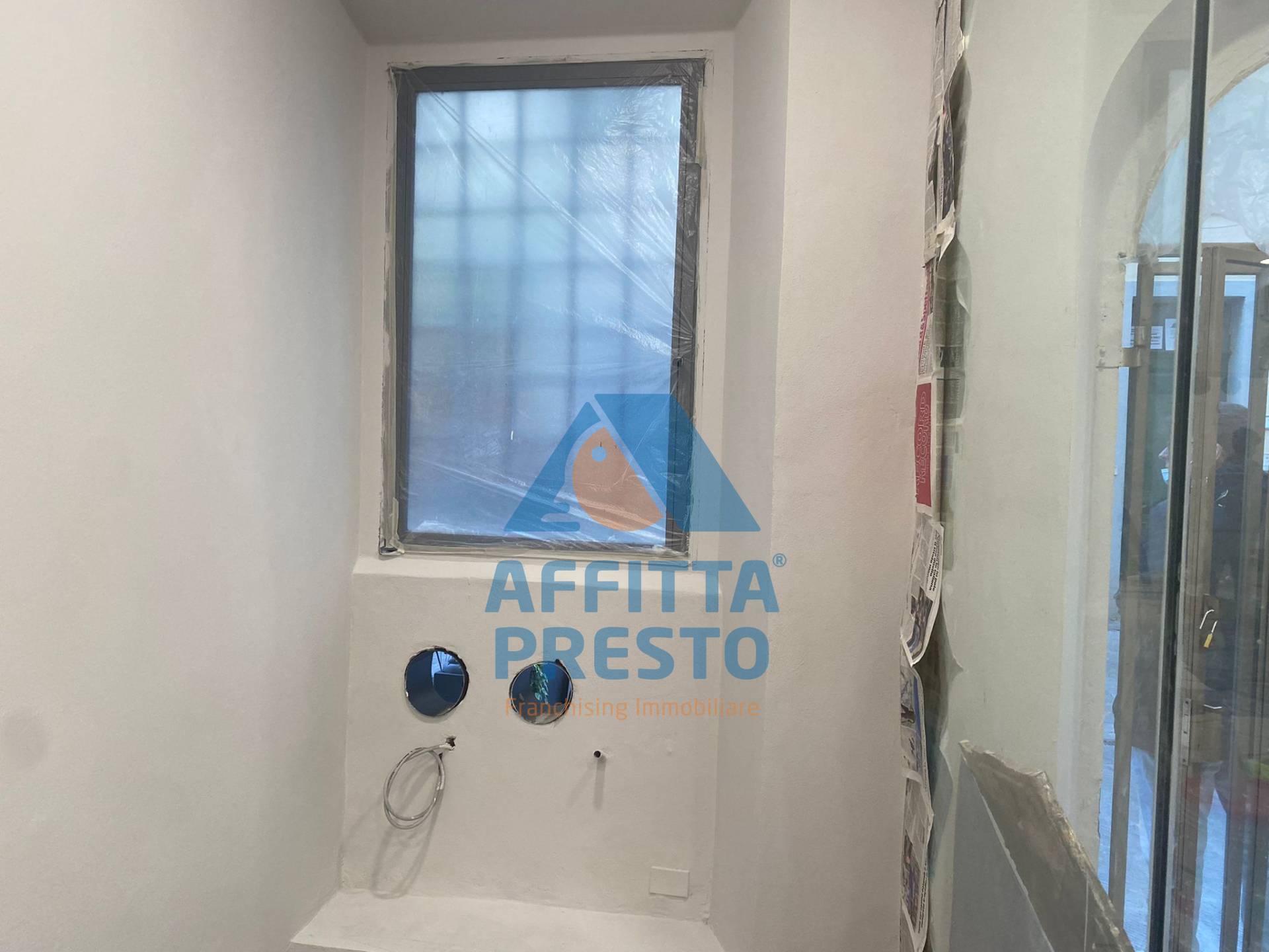 Negozio in affitto a Empoli, Ztl-Centro