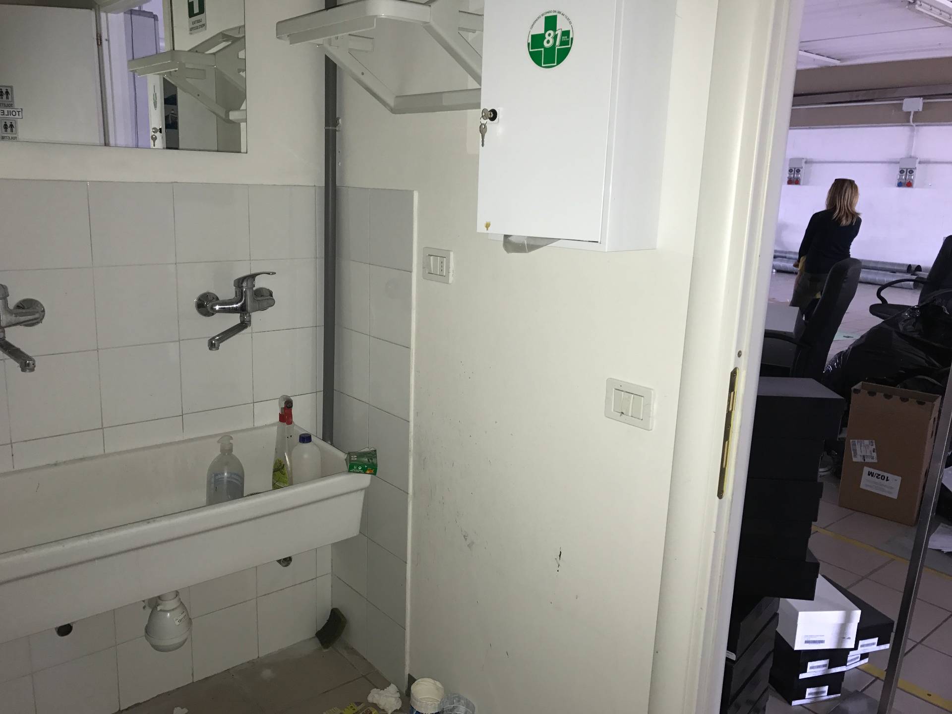 Laboratorio Artigianale in affitto a Capraia e Limite, Limite sull'Arno