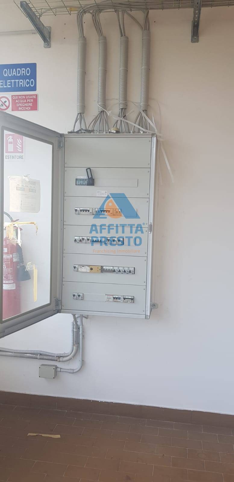 Laboratorio Artigianale in affitto a Cerreto Guidi