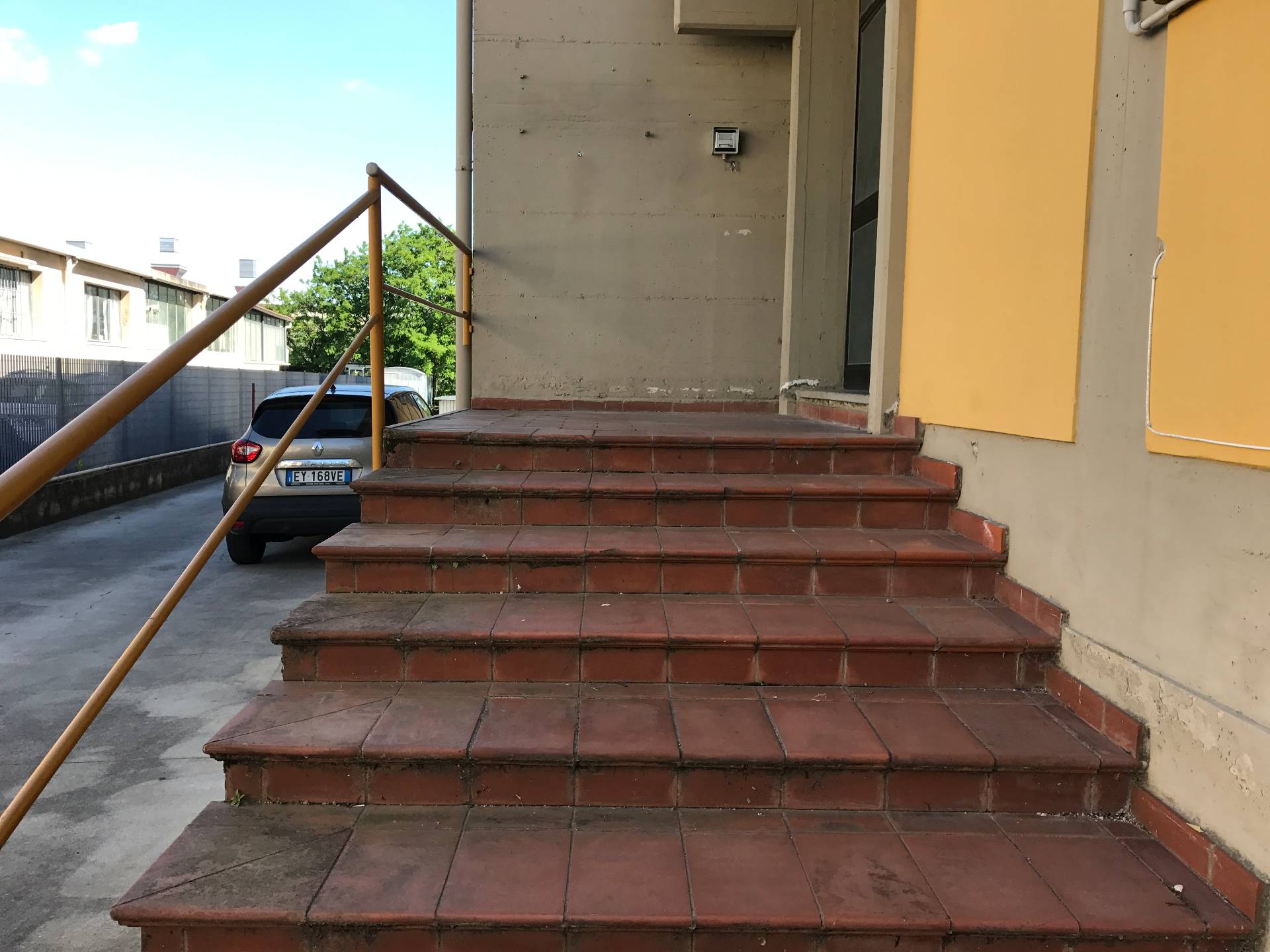 Laboratorio Artigianale in affitto a Empoli