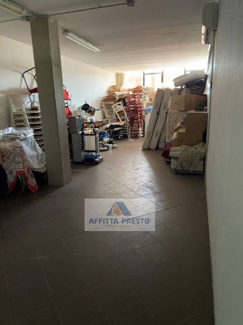Fondo Artigianale in affitto a Empoli