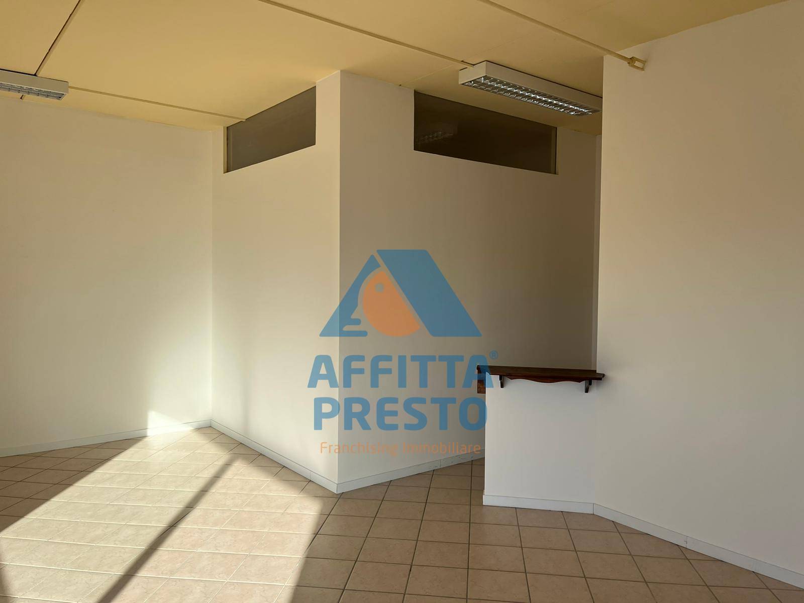 Magazzino in affitto a Fucecchio, Botteghe