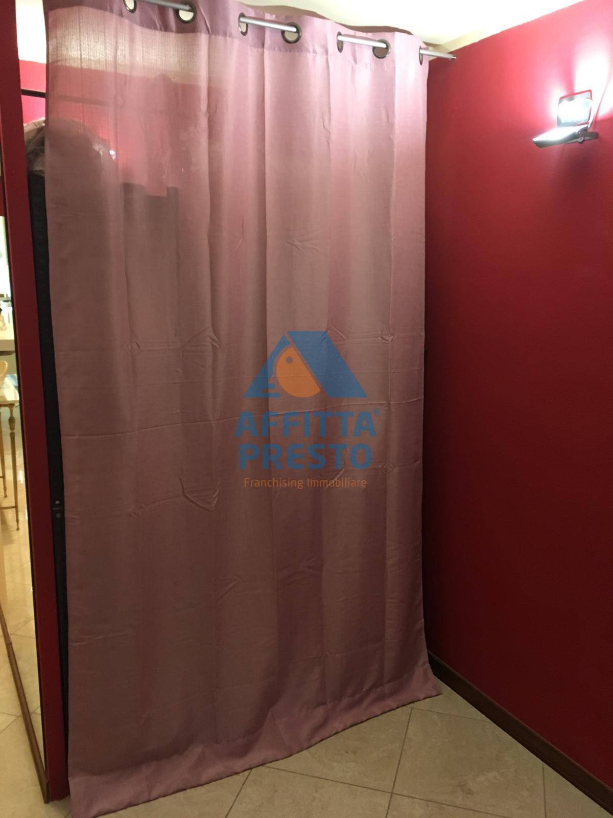 Negozio in affitto a Empoli