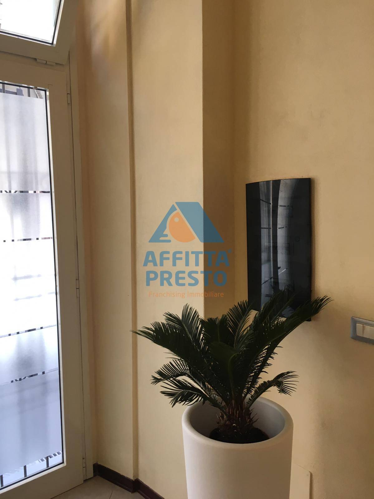 Negozio in affitto a Empoli