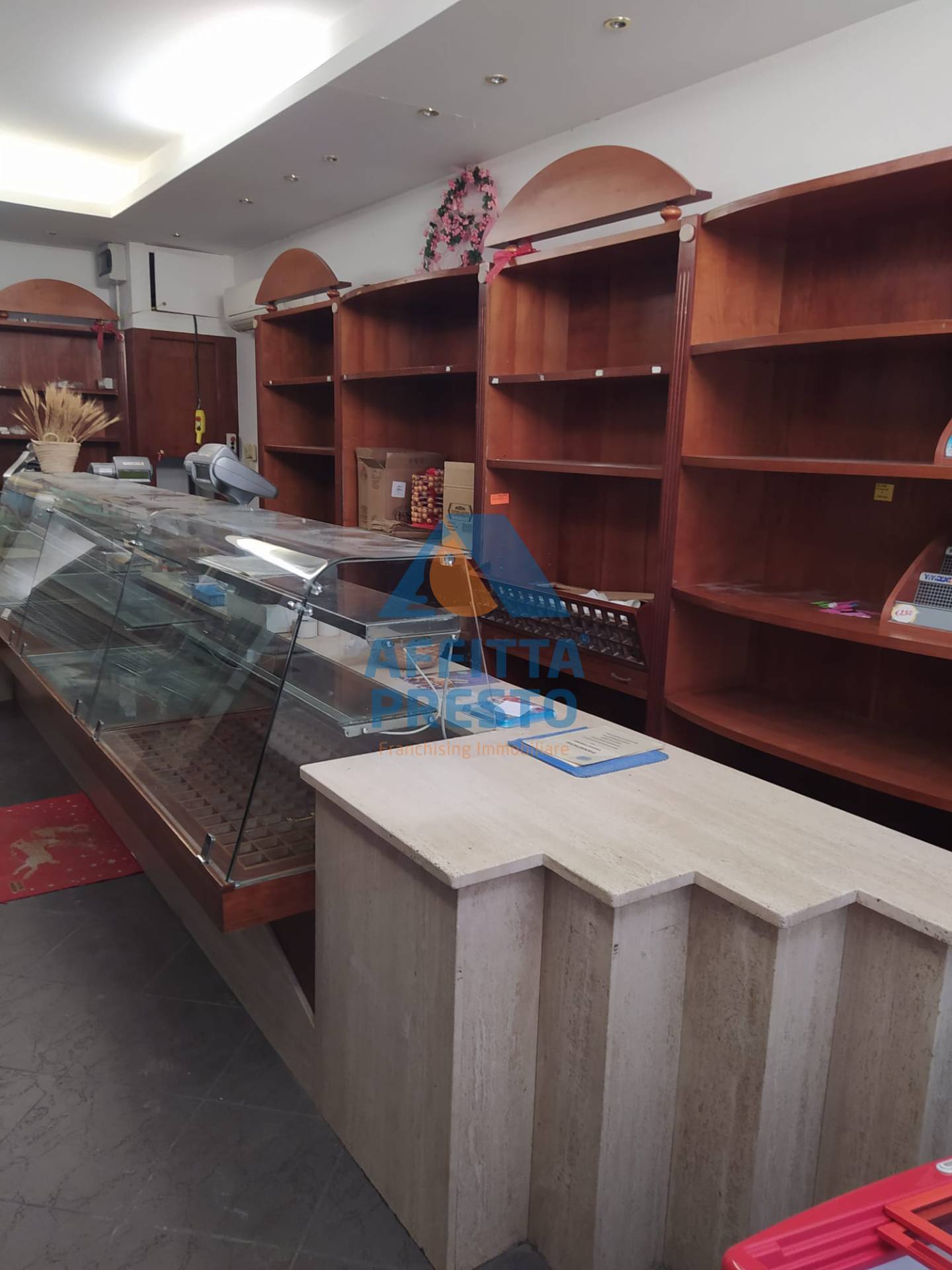 Attivit/licenza in vendita a Vinci