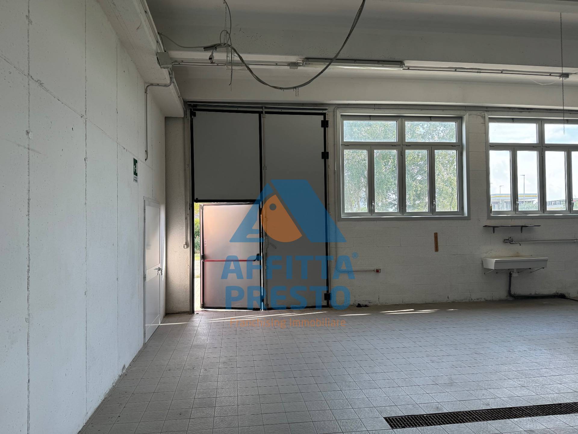 Capannone in affitto a Santa Croce sull'Arno