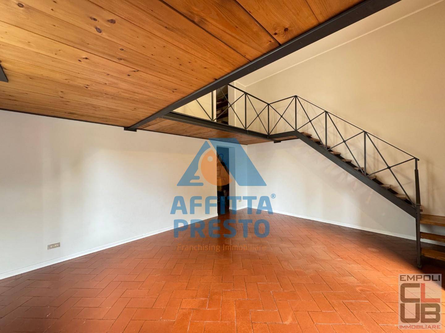 Ufficio in vendita a Empoli, Centro