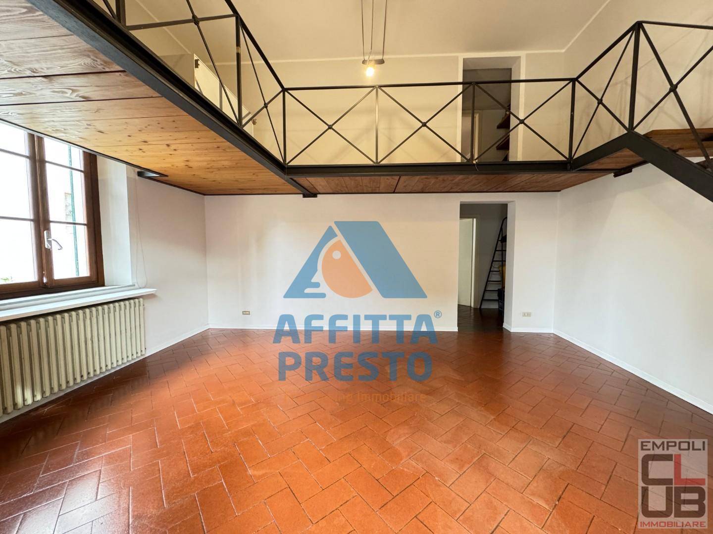 Ufficio in vendita a Empoli, Centro