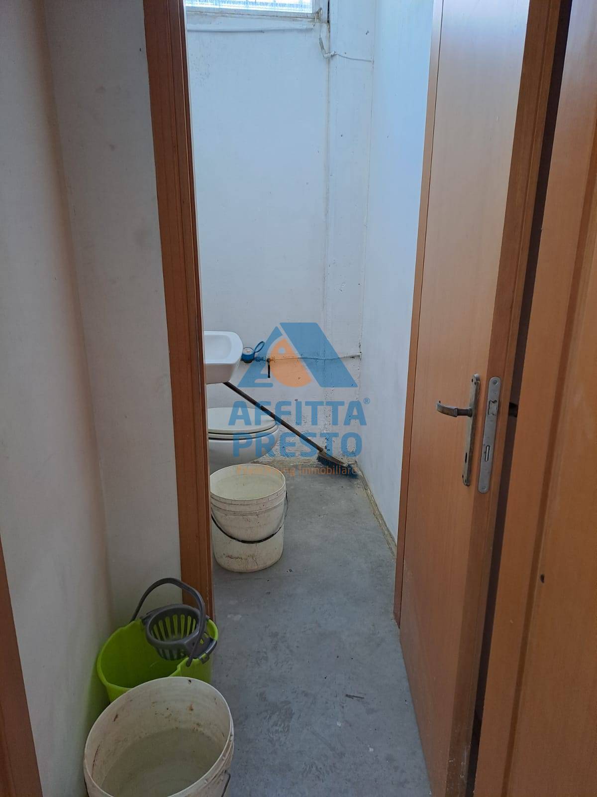 Deposito in affitto a Vinci, Streda