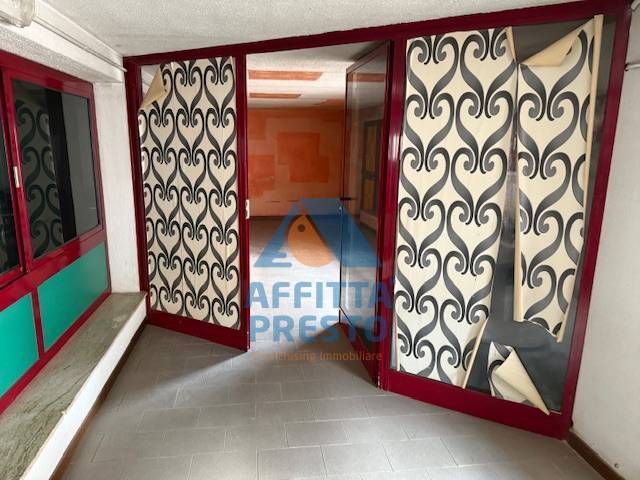 Fondo Commerciale in affitto a Santa Croce sull'Arno