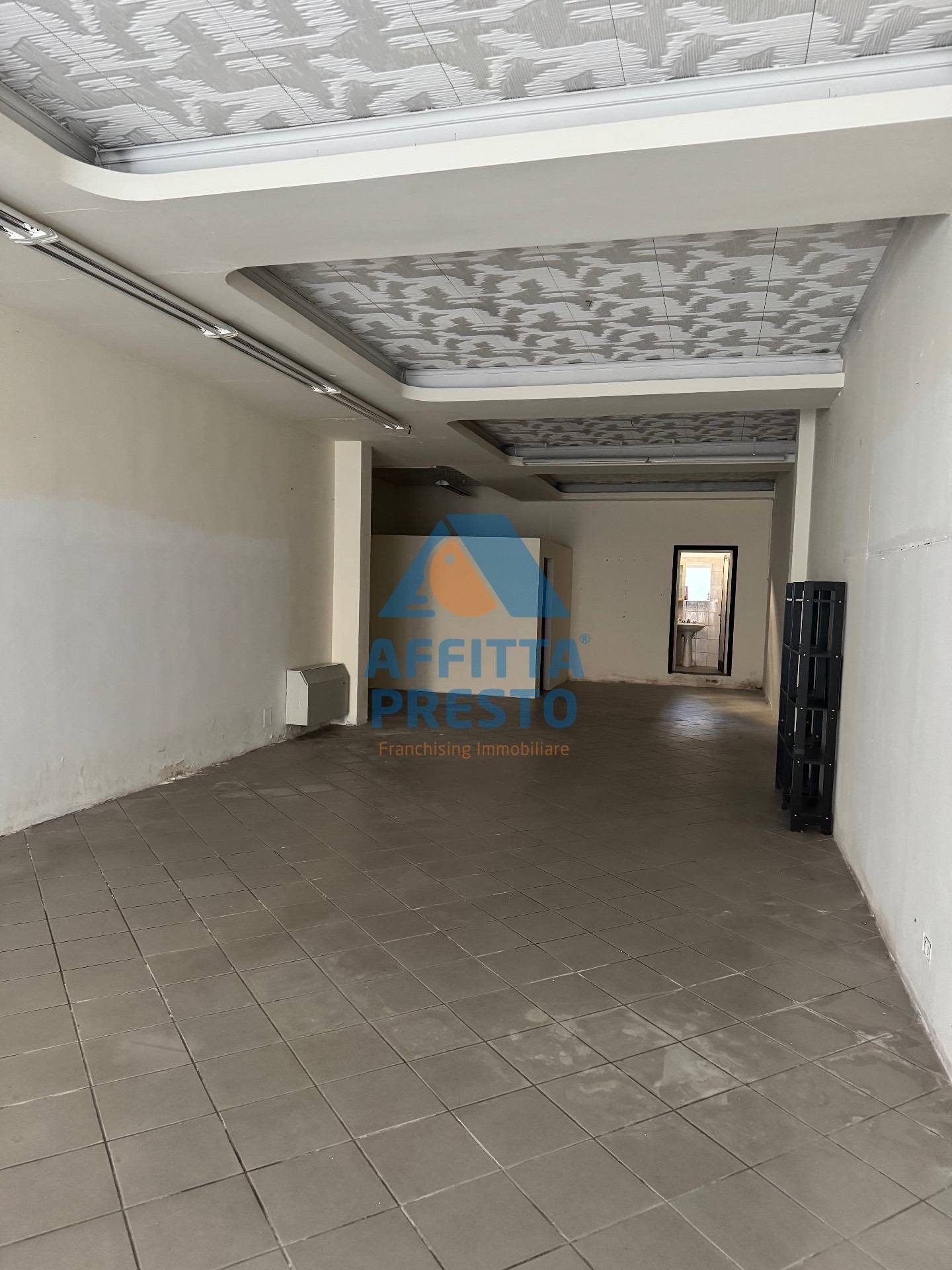 Fondo Commerciale in affitto a Fucecchio