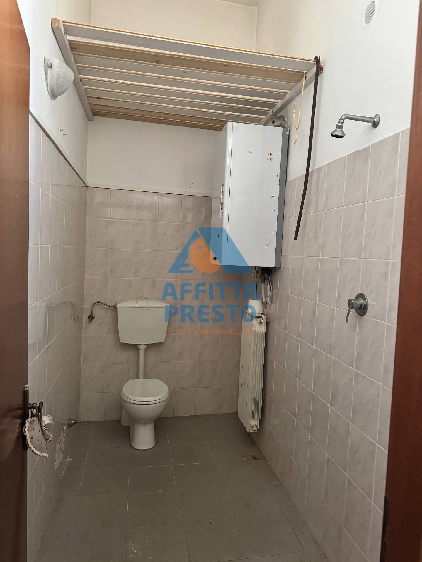 Fondo Commerciale in affitto a Fucecchio