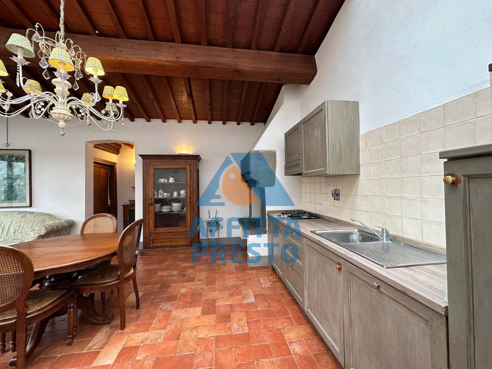 Casa indipendente in affitto a Scandicci