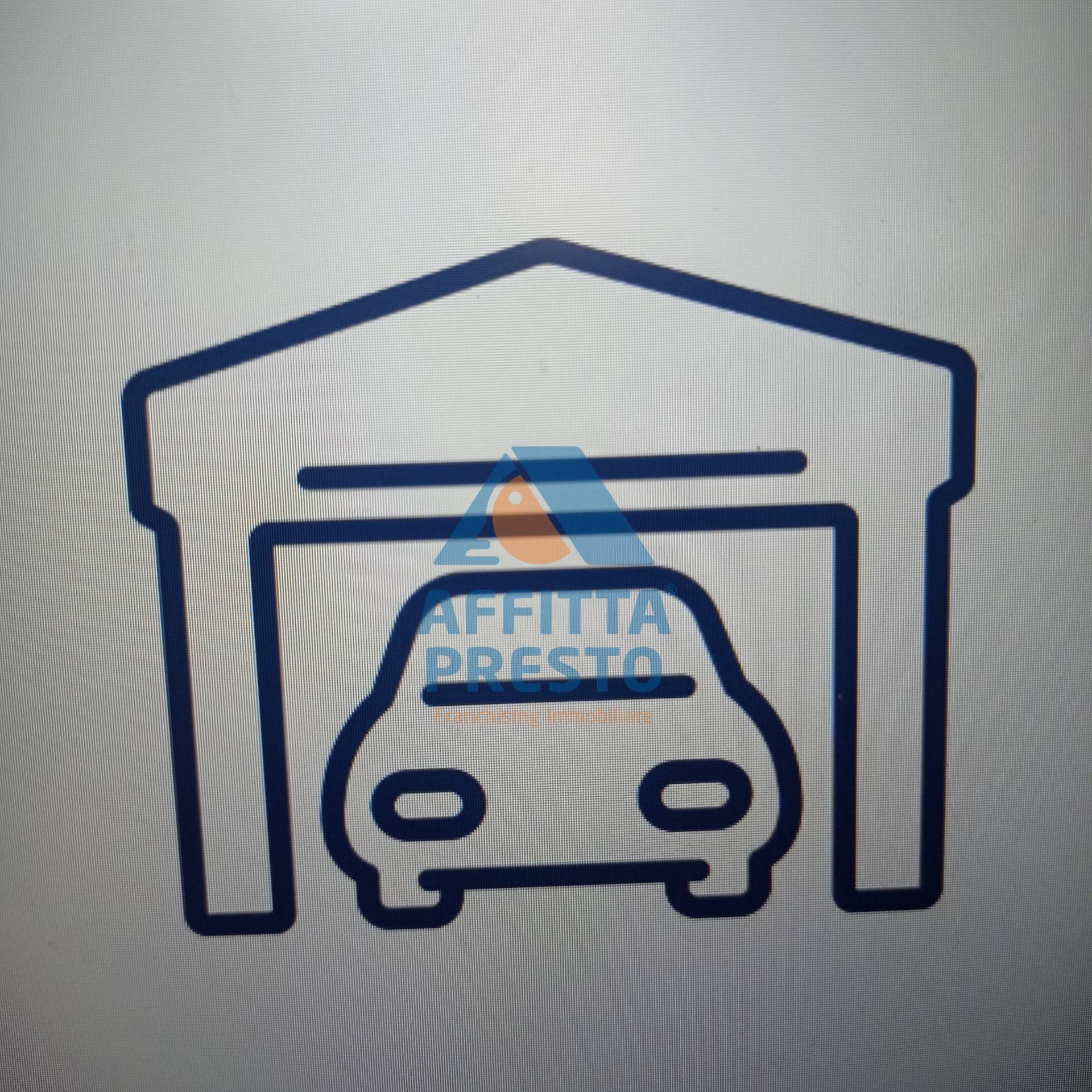 Garage/Box/Cantina/Posto Auto in affitto a Capraia e Limite, Limite sull'Arno