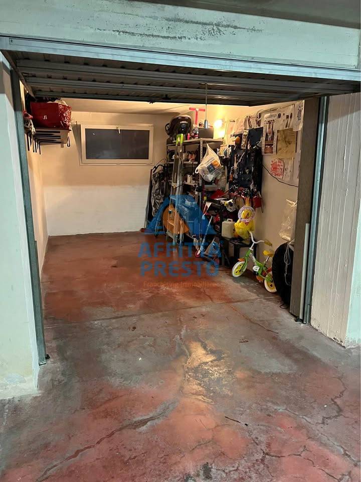 Garage in vendita a Santa Croce sull'Arno