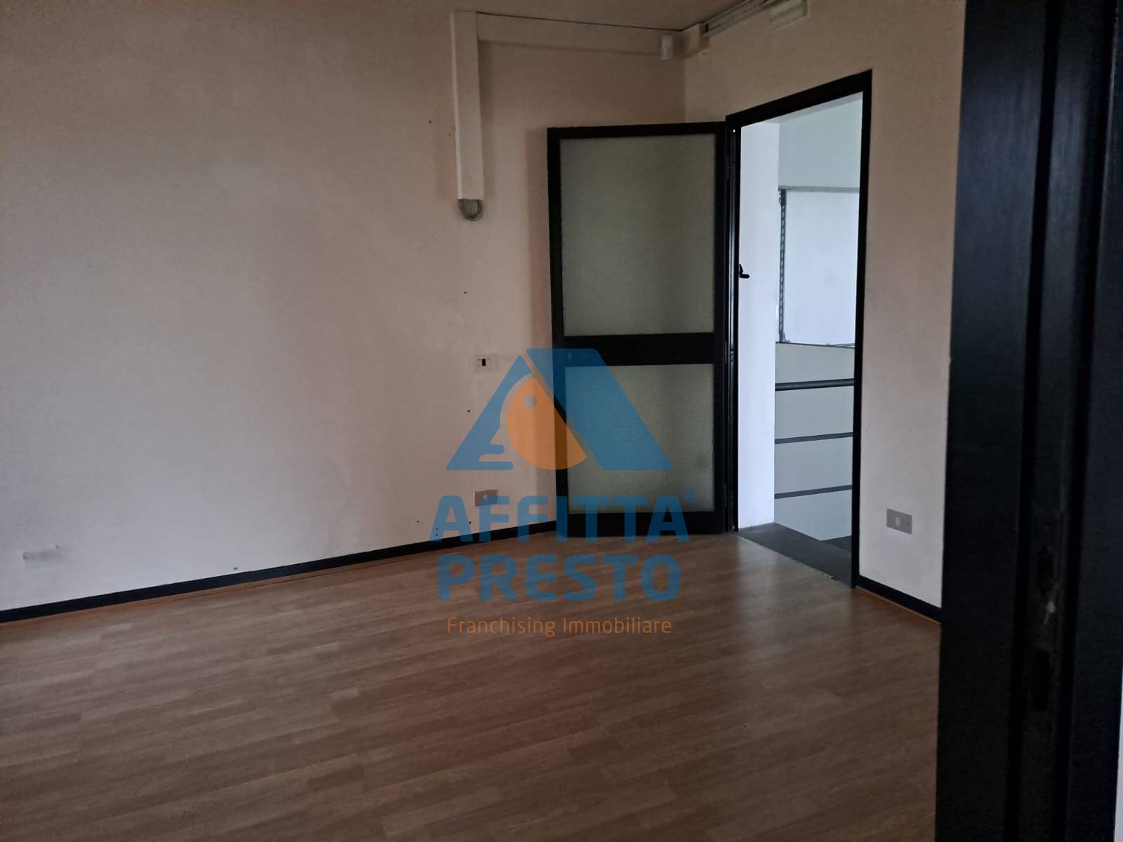 Fondo Artigianale in affitto a Lamporecchio