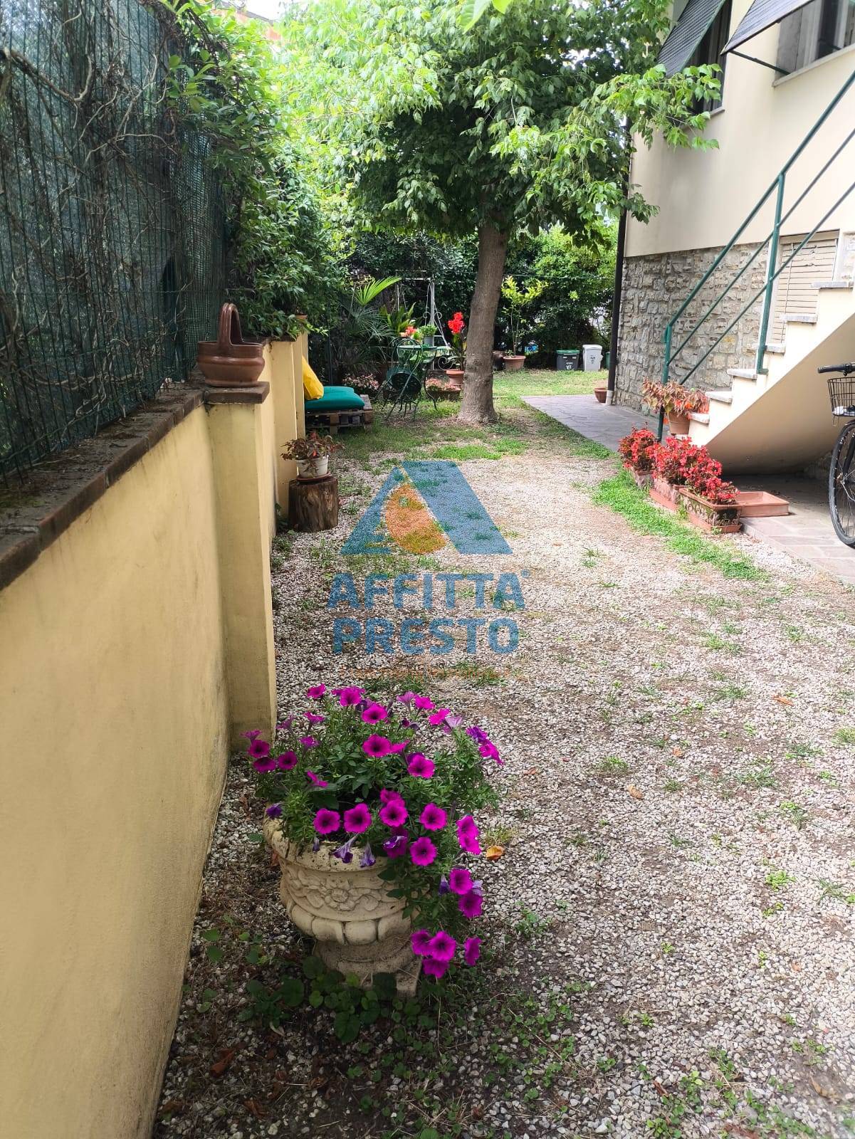 Casa indipendente in affitto a Pietrasanta, Marina di Pietrasanta