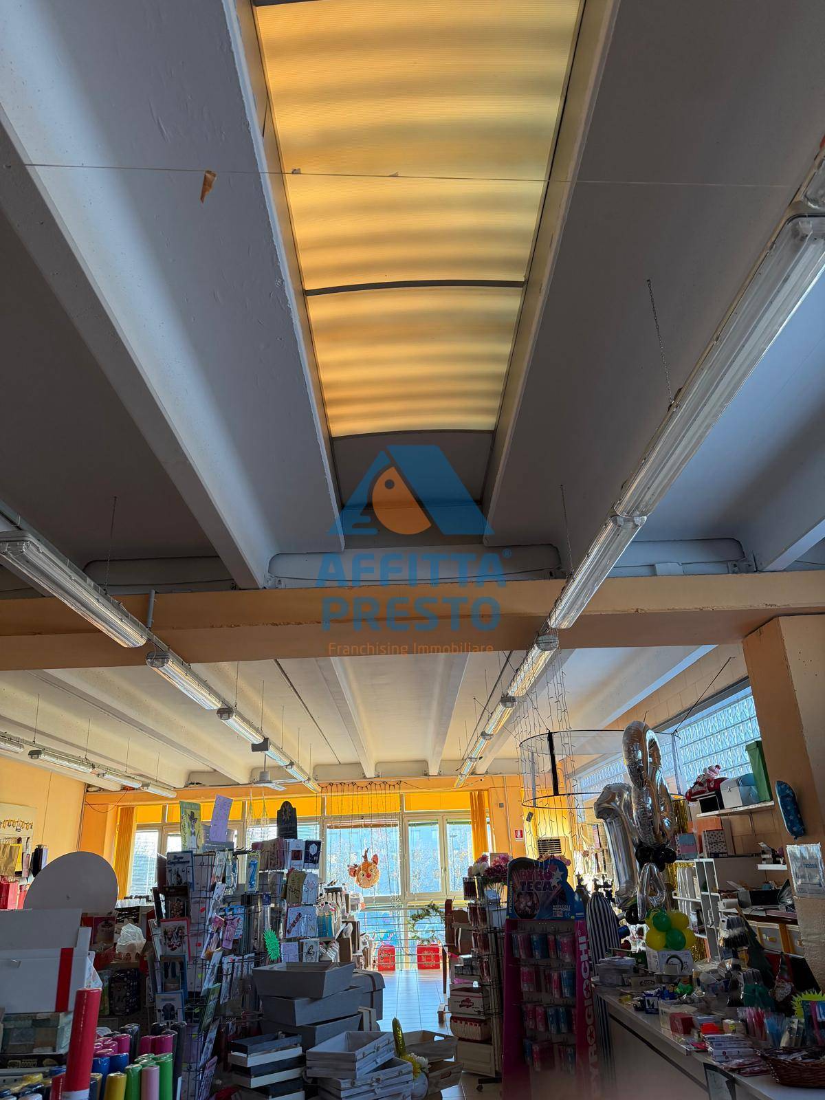 Fondo Commerciale in vendita a Vinci, Sovigliana - Spicchio