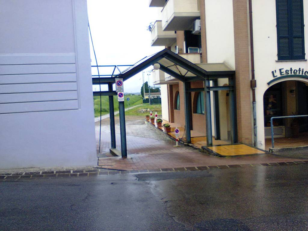 Ufficio in affitto a Empoli, Ponte a Elsa