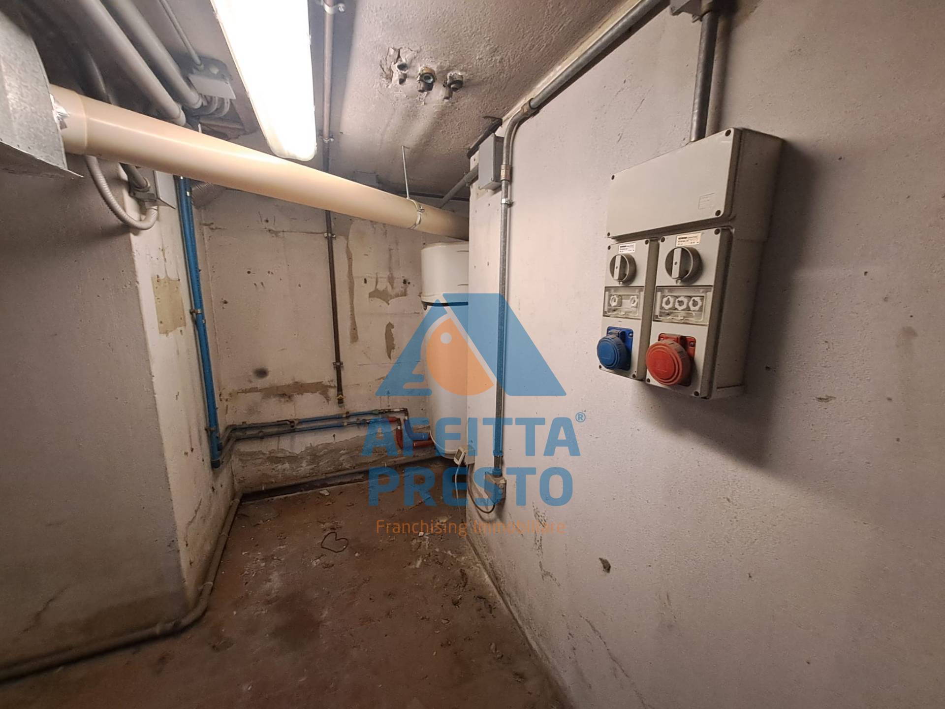 Laboratorio Artigianale in affitto a Empoli