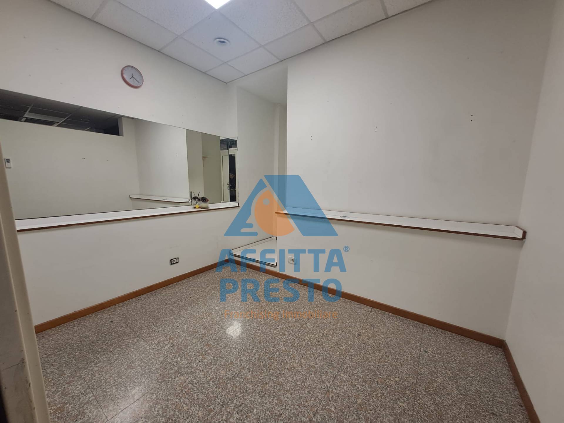 Laboratorio Artigianale in affitto a Empoli