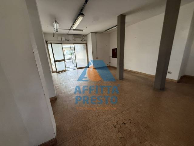 Magazzino in affitto a Empoli, Stadio