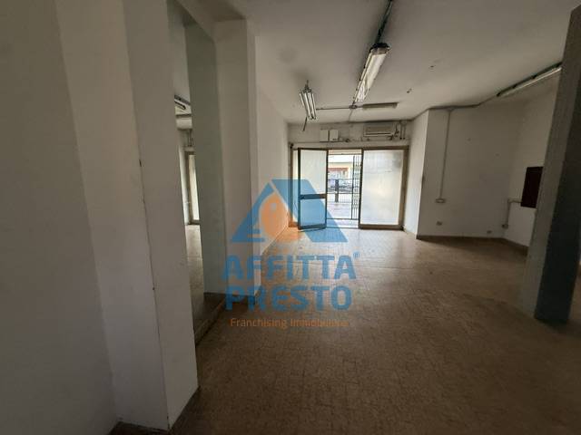 Magazzino in affitto a Empoli, Stadio