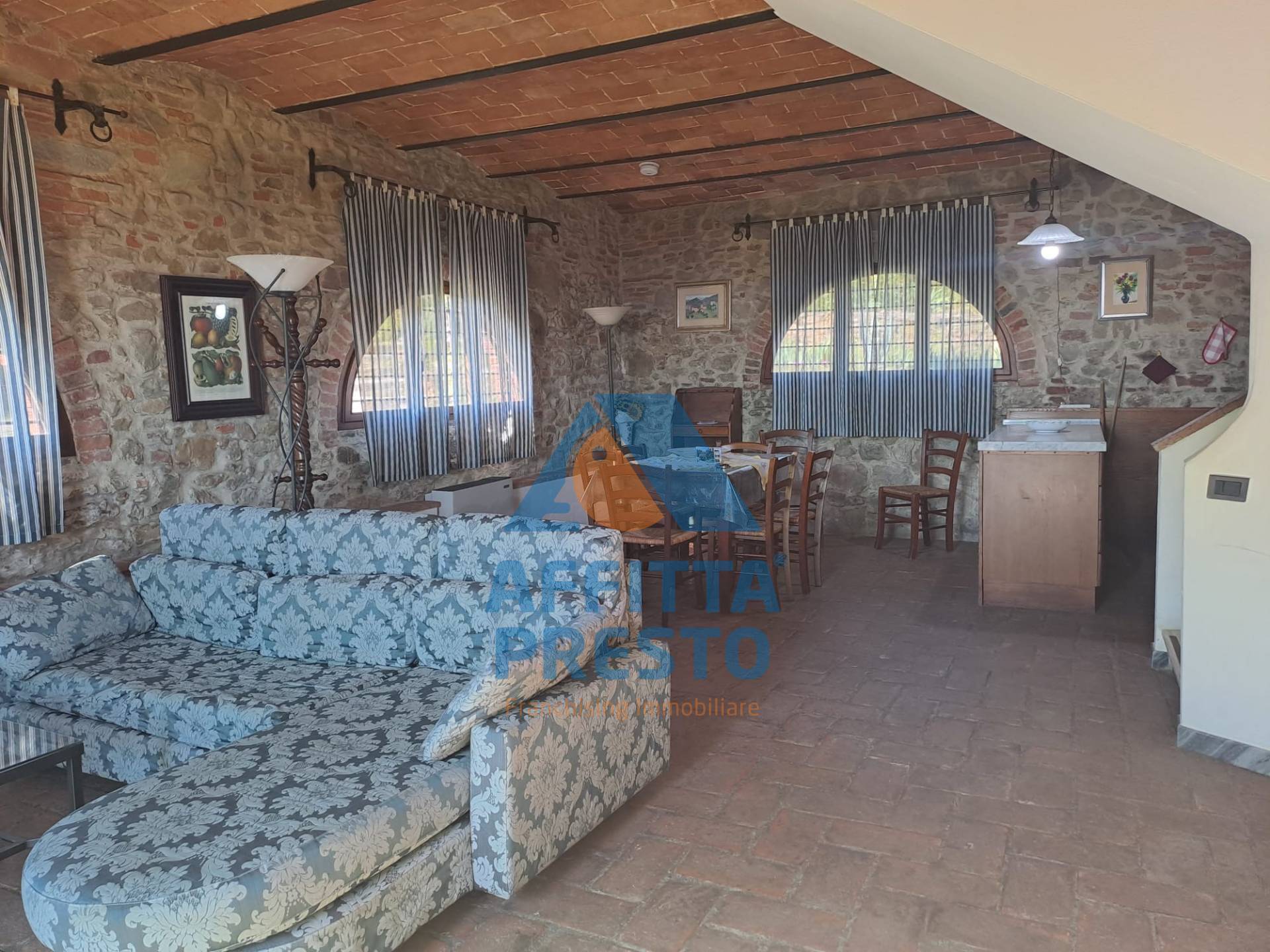 Appartamento in affitto a Capraia e Limite, Castra