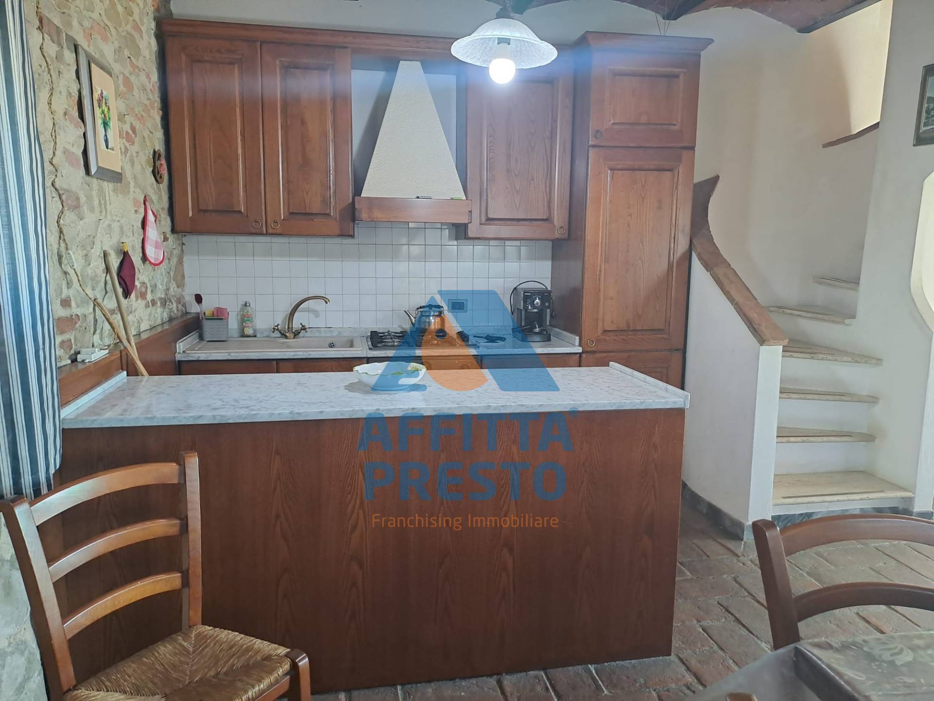 Appartamento in affitto a Capraia e Limite, Castra